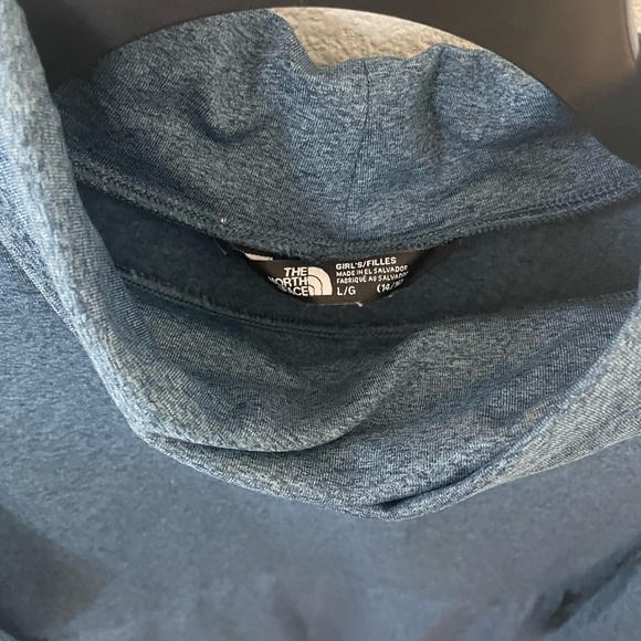 The North Face sweater - Picture 3 of 6